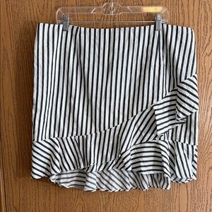🔥 SALE 🔥 NEW A New Day Black White Striped Asymmetrical Skirt Size 18W